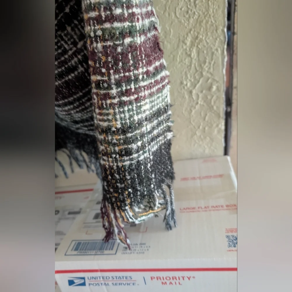 Clearance Sale CCO📍🔥Elegant Black and Gray Cape with Fringe - Picture 5 of 8